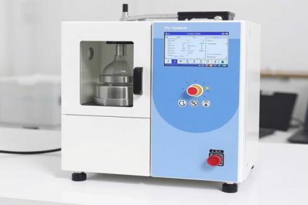 Choosing The Right Battery Holders for The Electrical Equipment Industry